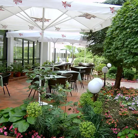 Hotel Pela-2